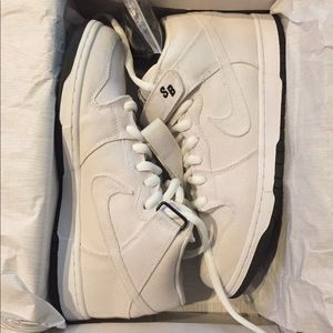 Nike SB Dunk Mid “Tokyo mid”